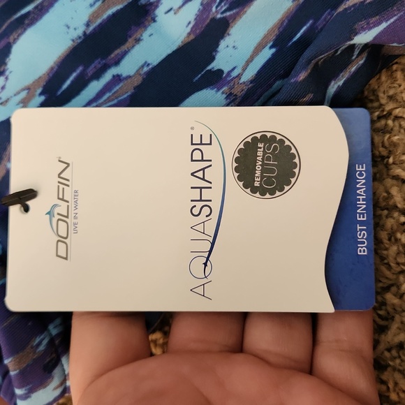 Dolfin Aquashape Tankini Top - Picture 7 of 12